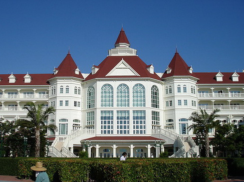 Hong Kong Disneyland Hotel facade